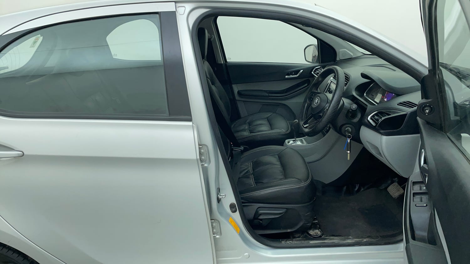 Used 2021 Tata Tiago XZA Plus Petrol Automatic interior RIGHT SIDE FRONT DOOR CABIN VIEW