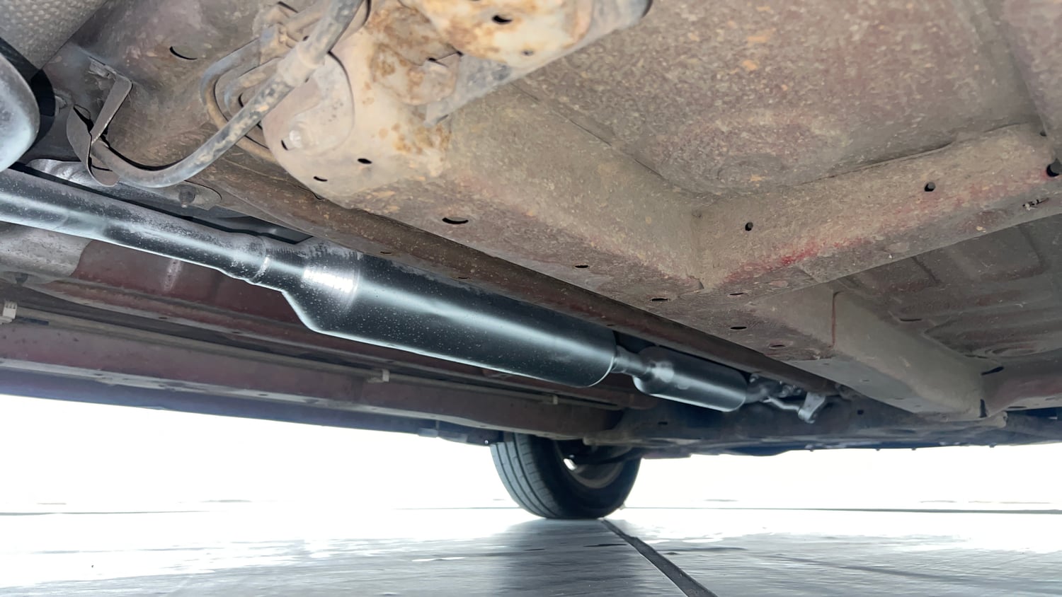 Used 2016 Maruti Suzuki Swift ZXi Petrol Manual extra REAR RIGHT UNDERBODY VIEW