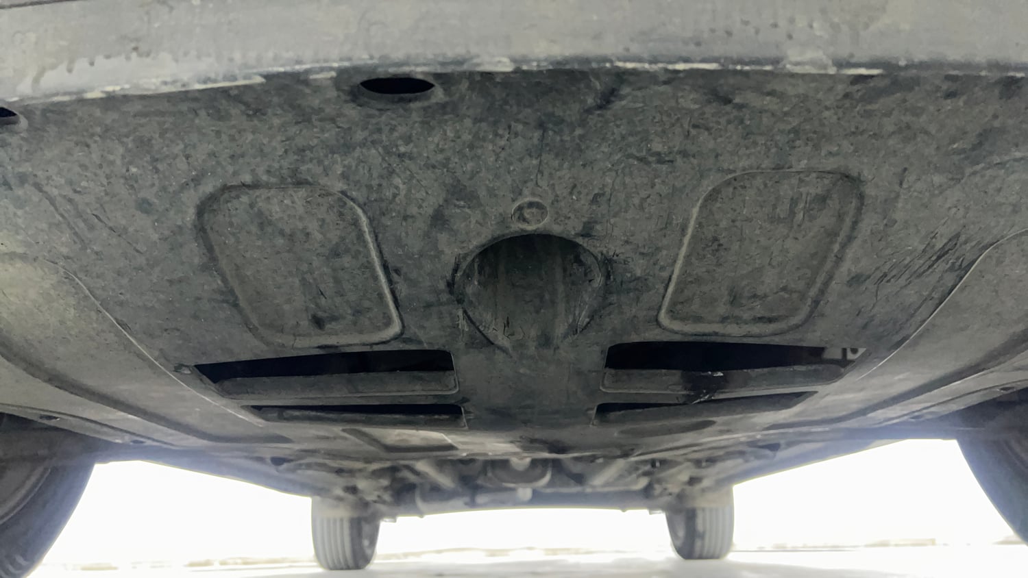 Used 2017 Hyundai Creta 1.6 SX Plus Petrol Petrol Manual extra FRONT LEFT UNDERBODY VIEW
