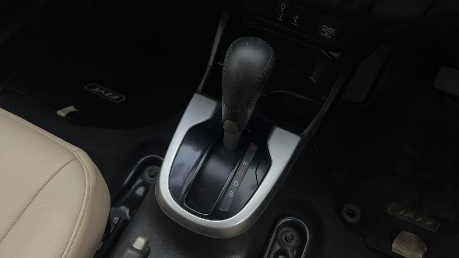 Used 2021 Honda Jazz VX CVT Petrol Automatic interior GEAR  KNOB VIEW