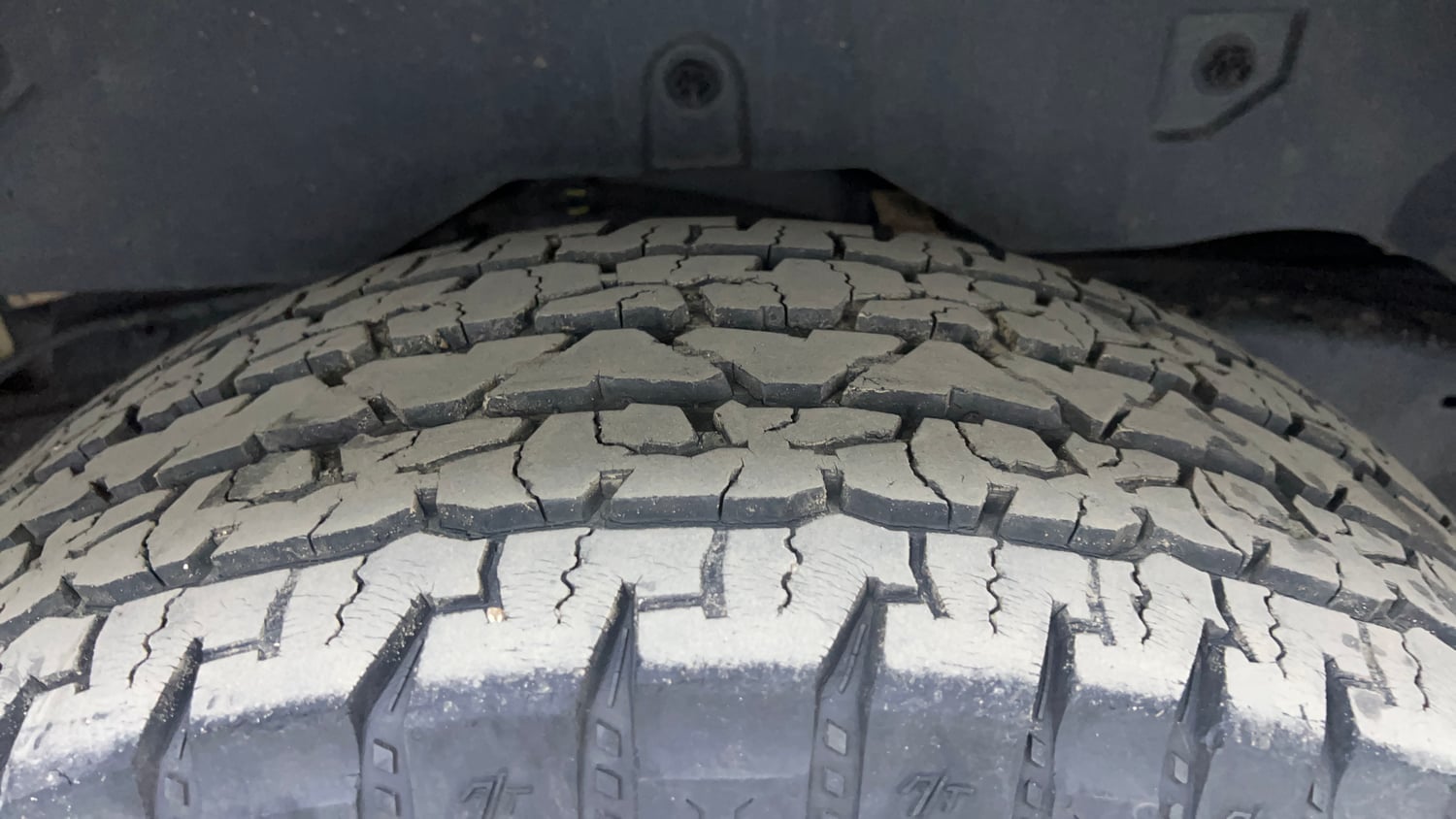 Used 2023 mahindra Thar LX Hard Top Diesel MT 4WD Diesel Manual tyres RIGHT REAR TYRE TREAD VIEW