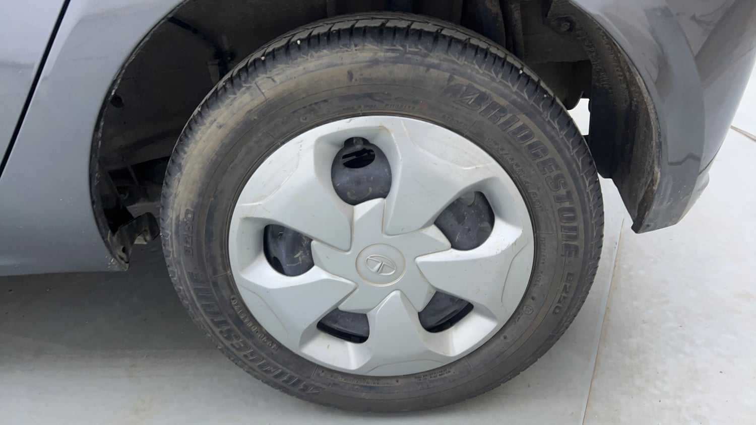 Used 2021 Tata Tiago XT Petrol Manual tyres LEFT REAR TYRE RIM VIEW