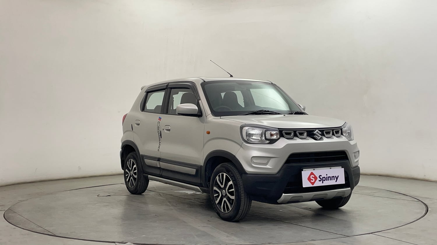 Used 2022 Maruti Suzuki S-Presso VXi Plus AMT Petrol Automatic exterior RIGHT FRONT CORNER VIEW