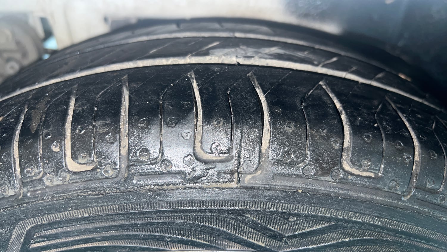 Used 2017 Maruti Suzuki Alto K10 LXI Petrol+cng(outside fitted) Cng Manual tyres RIGHT REAR TYRE TREAD VIEW