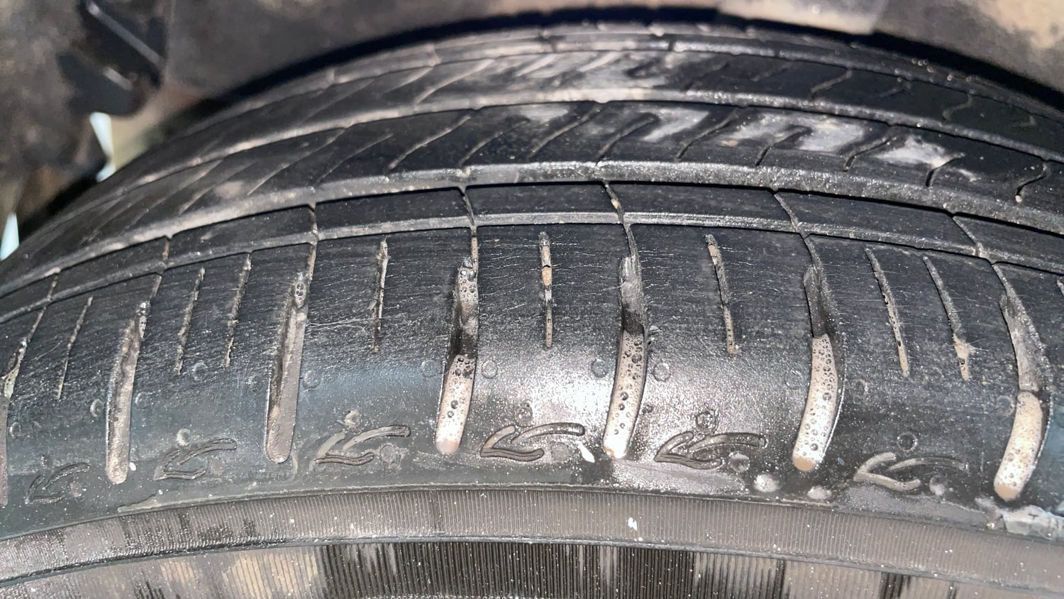 Used 2023 Hyundai Grand i10 Nios Sportz 1.2 Kappa VTVT Petrol Manual tyres RIGHT REAR TYRE TREAD VIEW