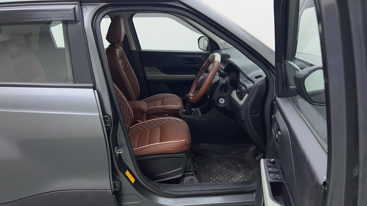 Used 2022 Tata Punch Adventure Rhythm Pack MT Petrol Manual interior RIGHT SIDE FRONT DOOR CABIN VIEW
