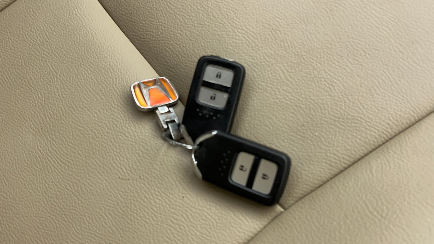 Used 2021 Honda Jazz VX CVT Petrol Automatic extra CAR KEY VIEW