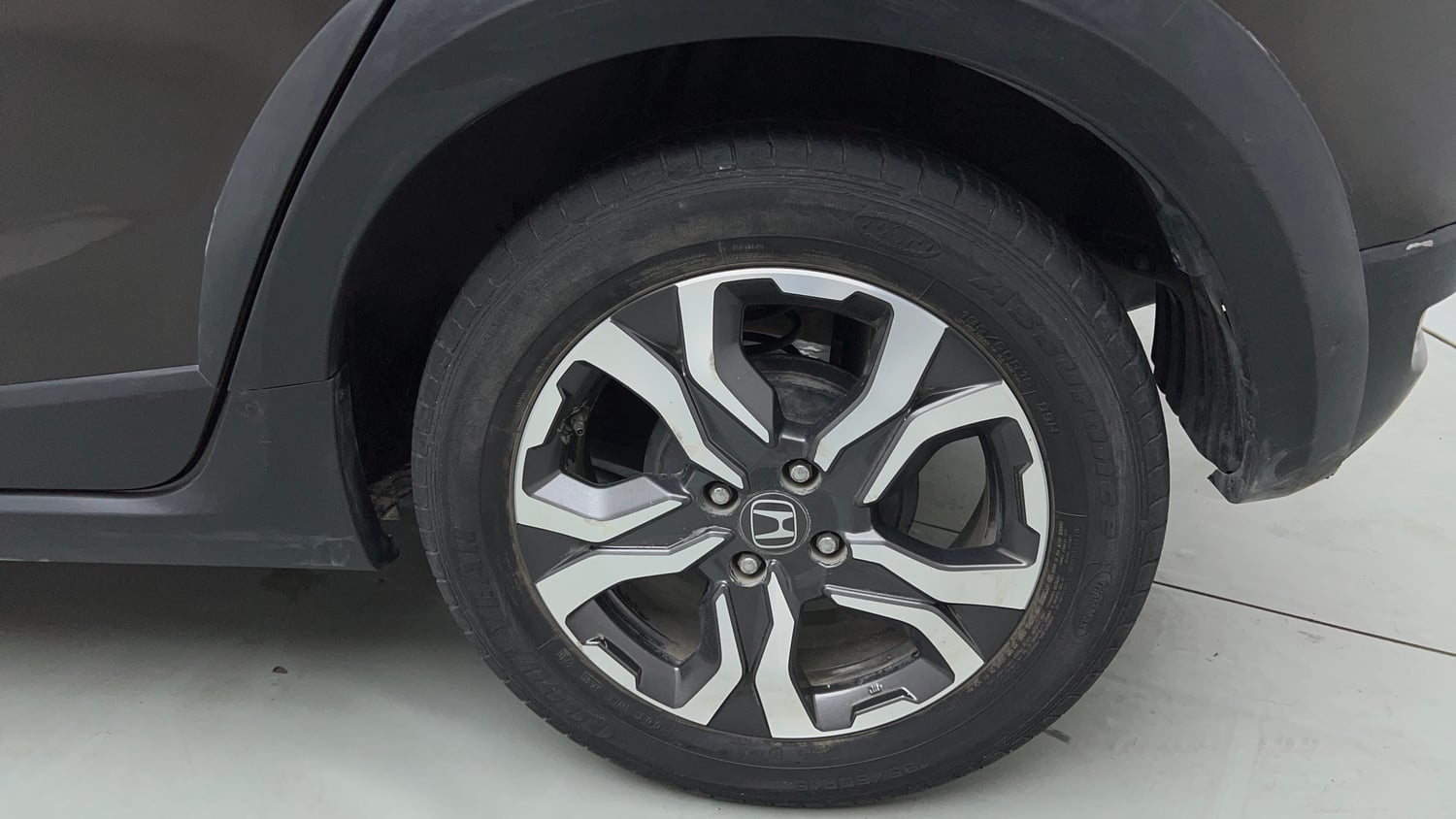 Used 2019 Honda WR-V VX MT Petrol Petrol Manual tyres LEFT REAR TYRE RIM VIEW