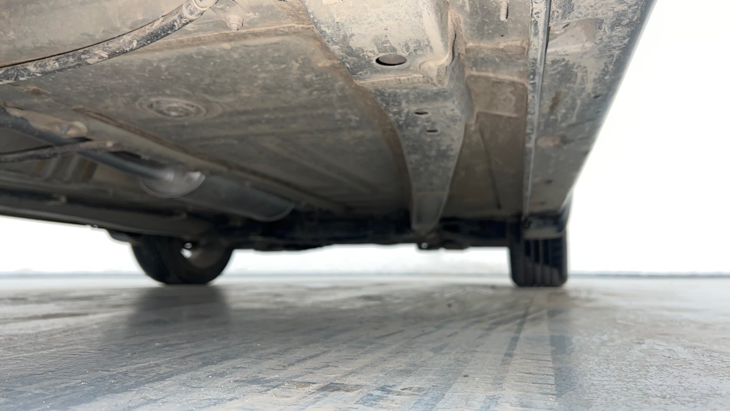 Used 2021 Maruti Suzuki Baleno Zeta Petrol Manual extra REAR RIGHT UNDERBODY VIEW