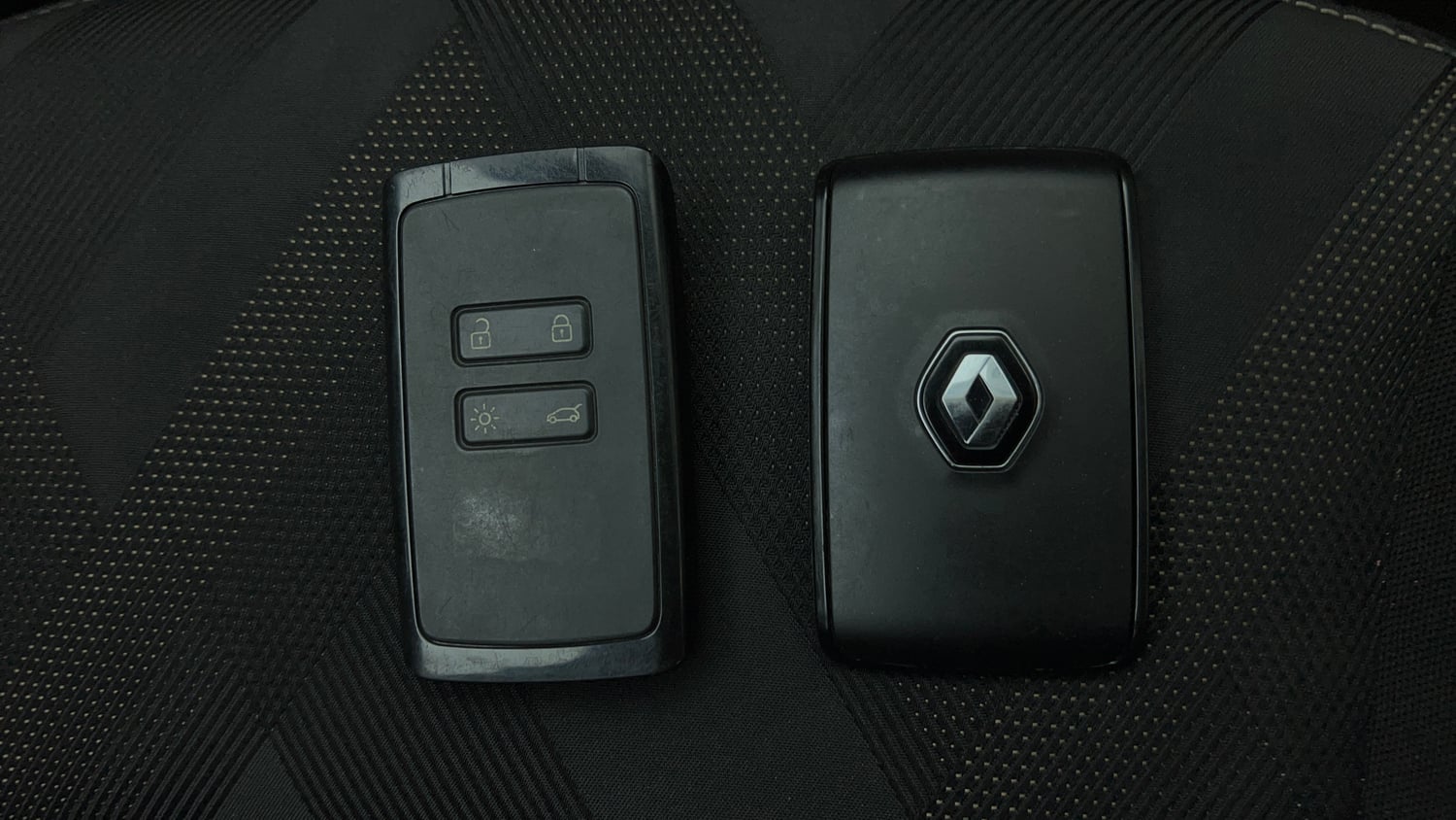 Used 2022 Renault Kiger RXT (O) Turbo CVT Petrol Automatic extra CAR KEY VIEW