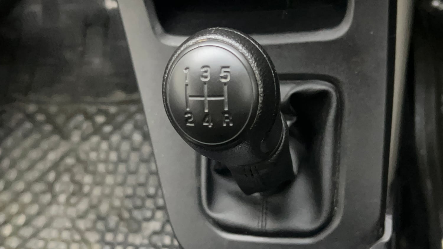 Used 2023 Maruti Suzuki Wagon R LXI 1.0 CNG Cng Manual interior GEAR  KNOB VIEW