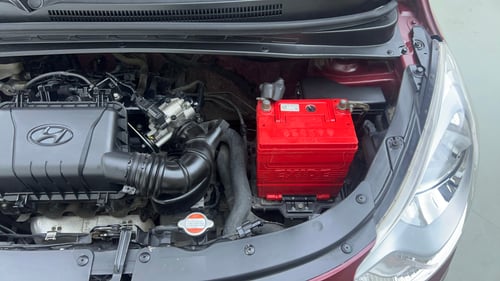 Used 2014 Hyundai i10 Sportz 1.1 iRDE2 Petrol Manual engine ENGINE LEFT SIDE VIEW