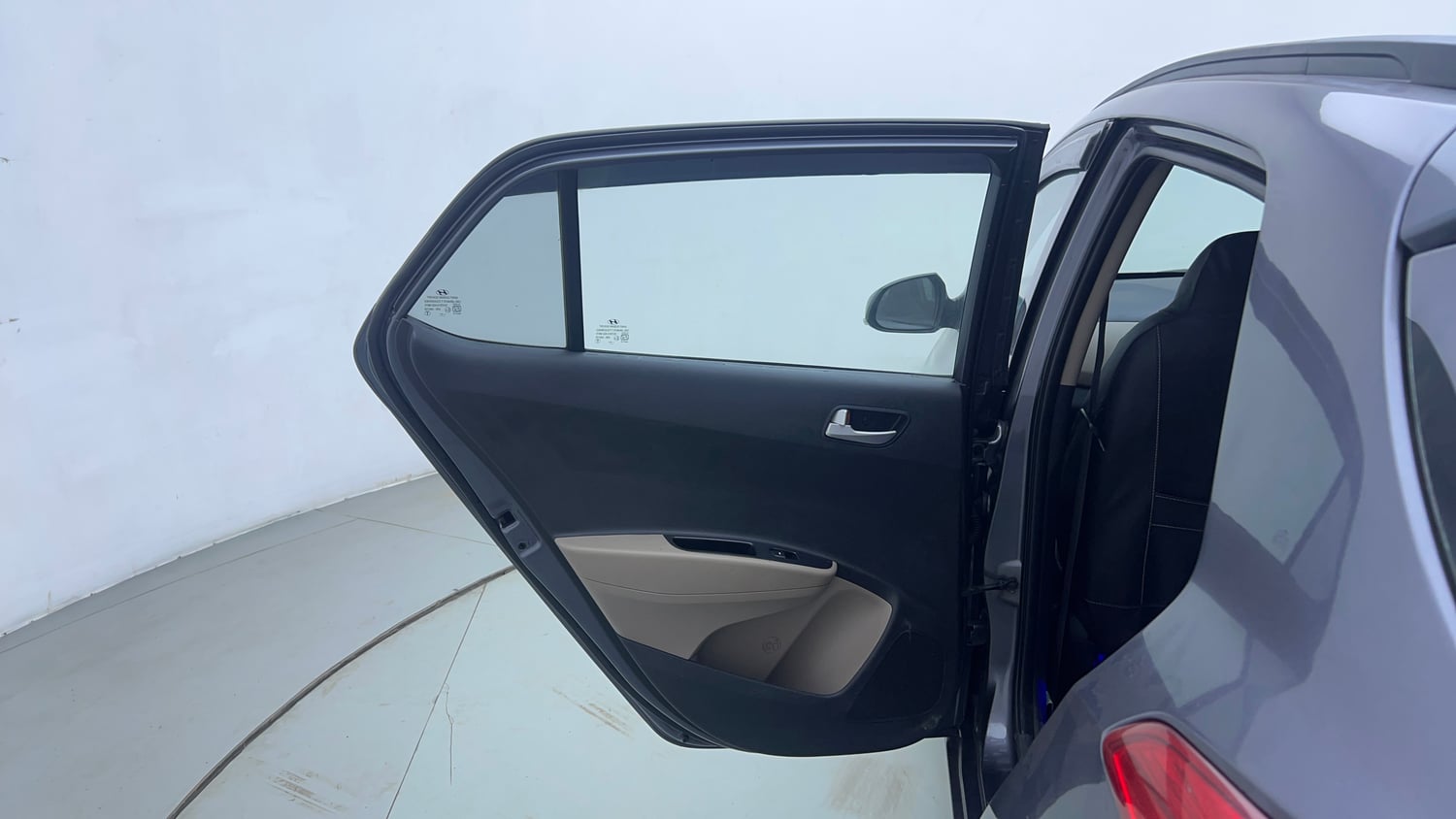 Used 2017 Hyundai Grand i10 Sportz (O) U2 1.2 CRDi Diesel Manual interior LEFT REAR DOOR OPEN VIEW