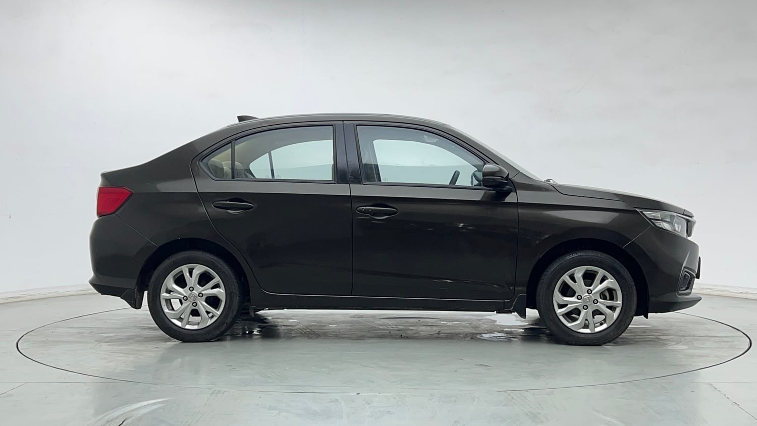Used 2021 Honda Amaze 1.2 VX MT Petrol Petrol Manual exterior RIGHT SIDE VIEW