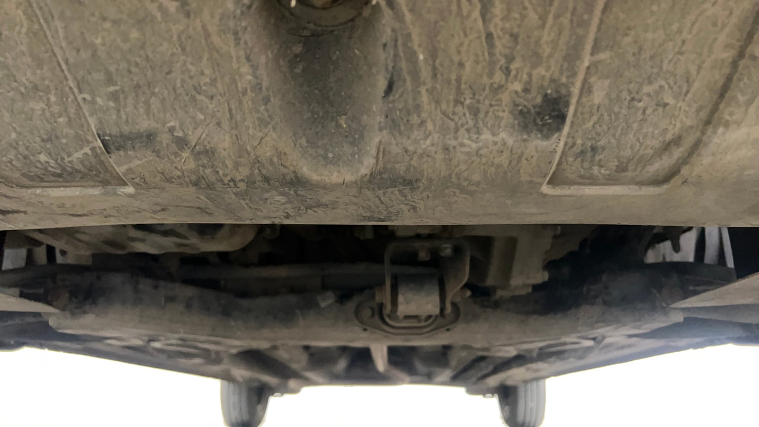 Used 2014 Hyundai Elite i20 Sportz 1.2 Petrol Manual extra FRONT LEFT UNDERBODY VIEW