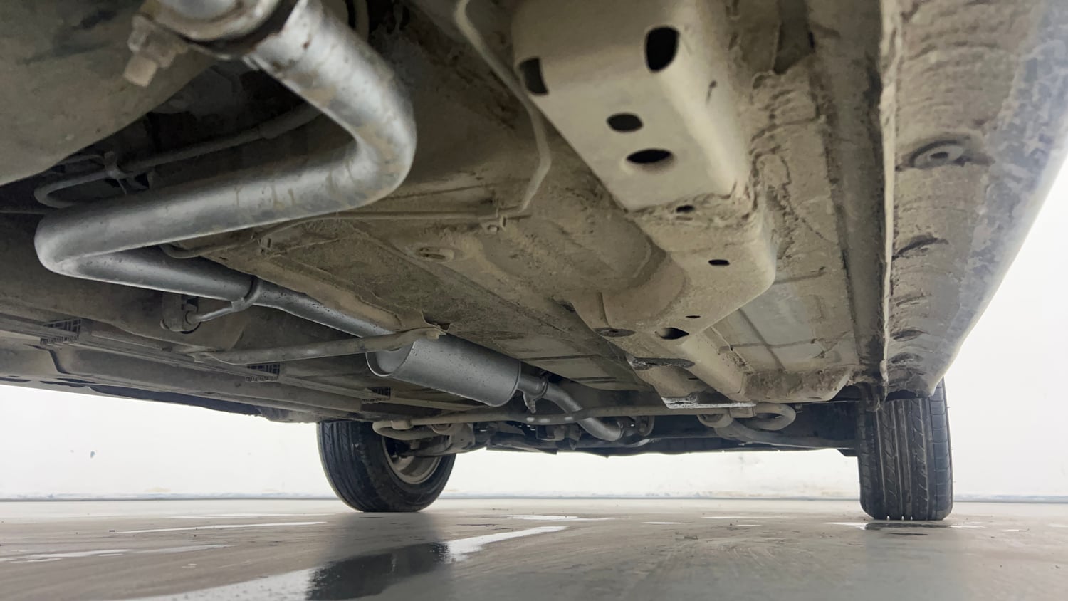 Used 2018 Tata Tiago Revotron XZ Petrol Manual extra REAR RIGHT UNDERBODY VIEW