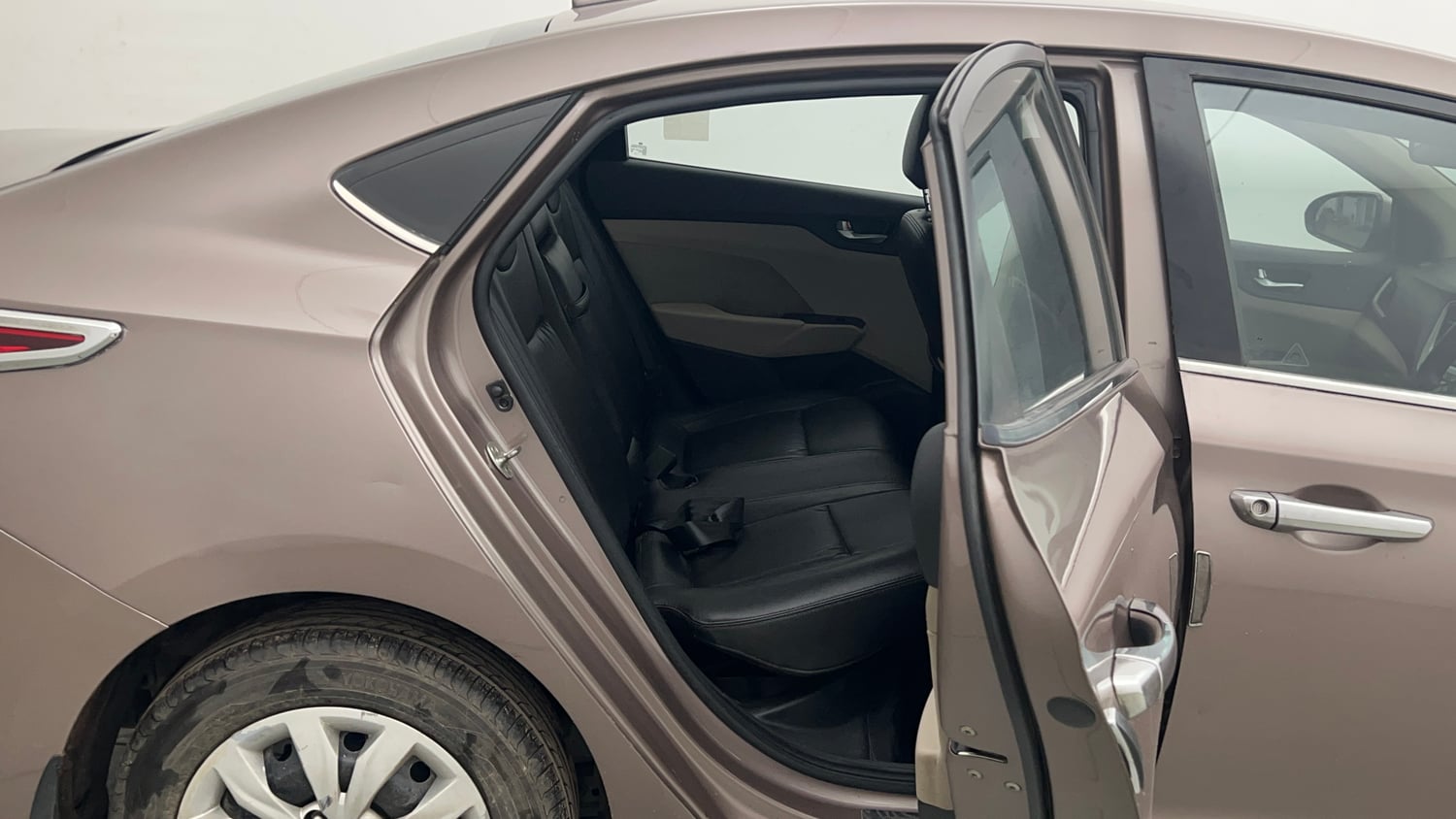 Used 2018 Hyundai Verna EX 1.4 VTVT Petrol Manual interior RIGHT SIDE REAR DOOR CABIN VIEW