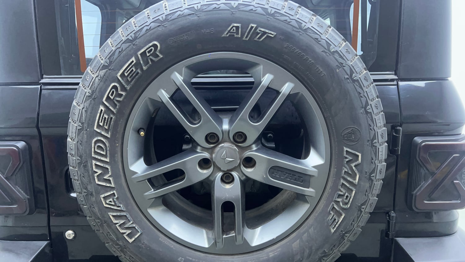 Used 2023 mahindra Thar LX Hard Top Diesel MT 4WD Diesel Manual tyres SPARE TYRE VIEW
