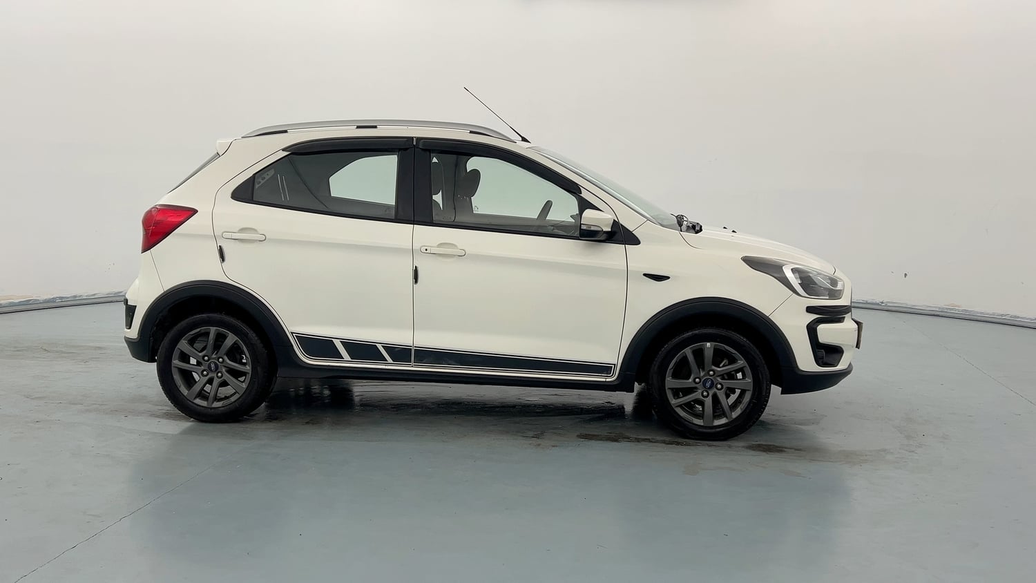 Used 2020 Ford Freestyle Titanium Plus 1.2 Ti-VCT Petrol Manual exterior RIGHT SIDE VIEW