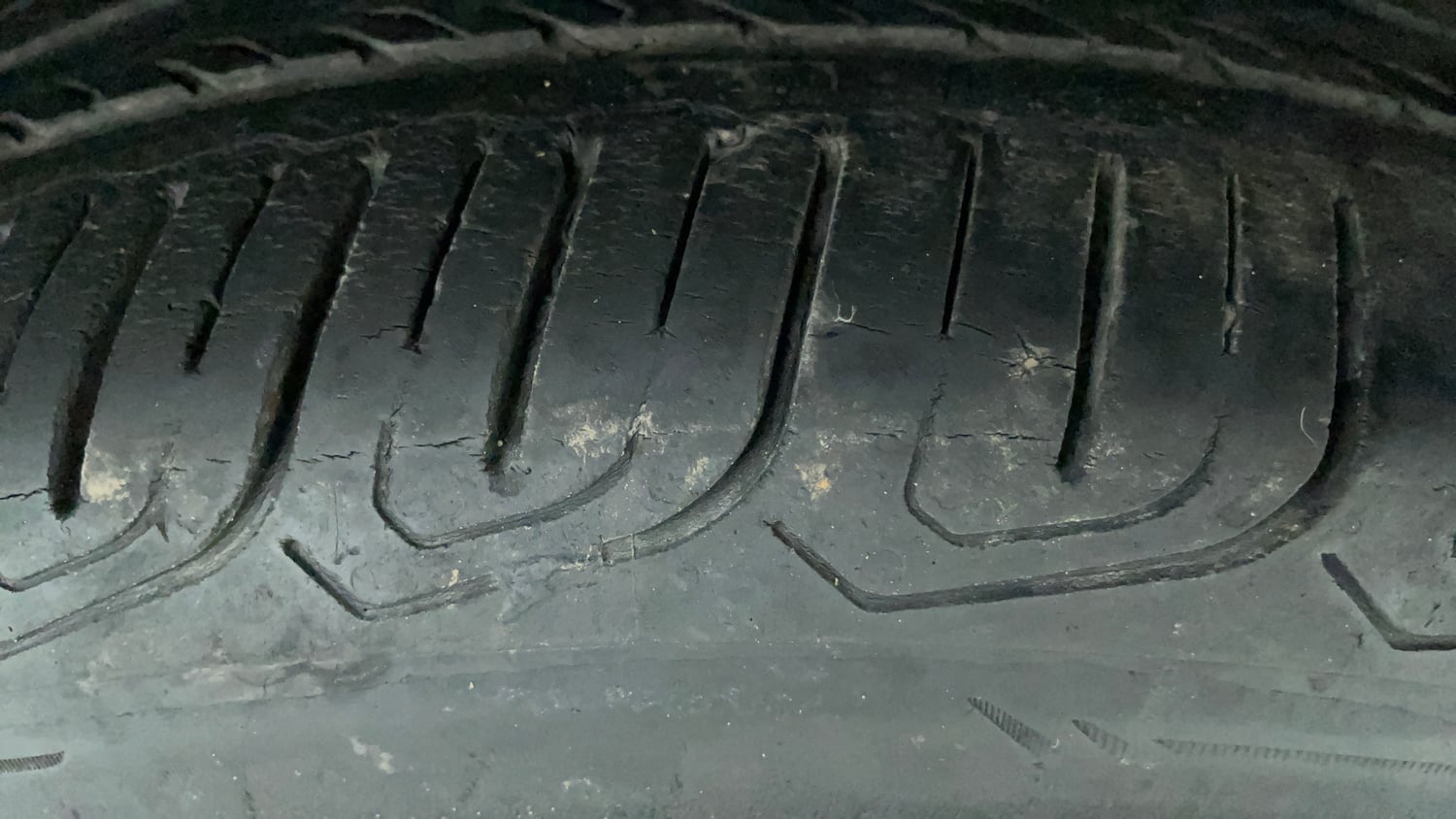 Used 2023 Tata Altroz XZ Diesel Diesel Manual tyres RIGHT FRONT TYRE TREAD VIEW