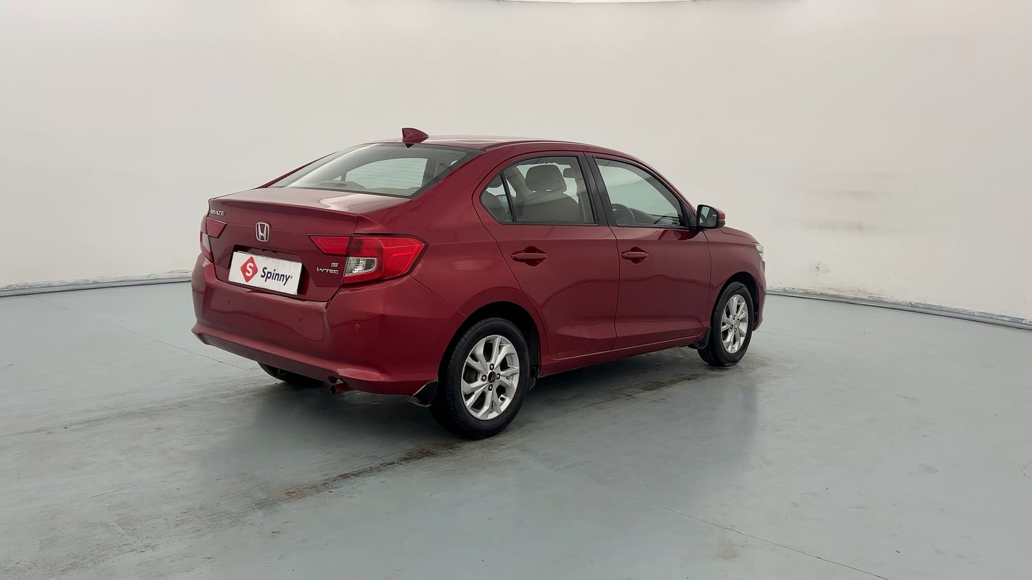 Used 2021 Honda Amaze 1.2 VX MT Petrol Petrol Manual exterior RIGHT REAR CORNER VIEW