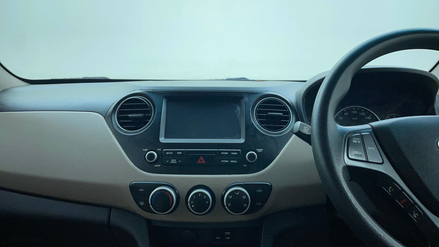 Used 2019 Hyundai Grand i10 Sportz 1.2 Kappa VTVT Petrol Manual interior MUSIC SYSTEM & AC CONTROL VIEW