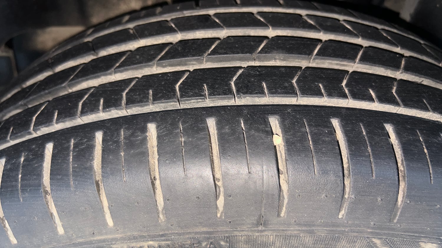 Used 2022 Toyota Glanza V AMT Petrol Automatic tyres LEFT REAR TYRE TREAD VIEW