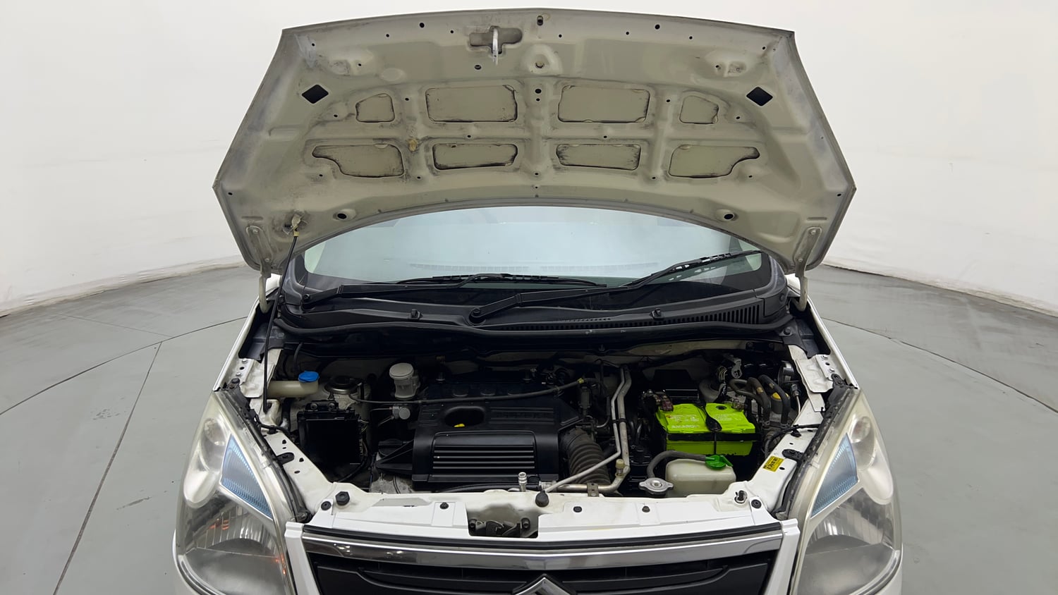 Used 2018 Maruti Suzuki Wagon R LXI CNG Cng Manual engine ENGINE & BONNET OPEN FRONT VIEW