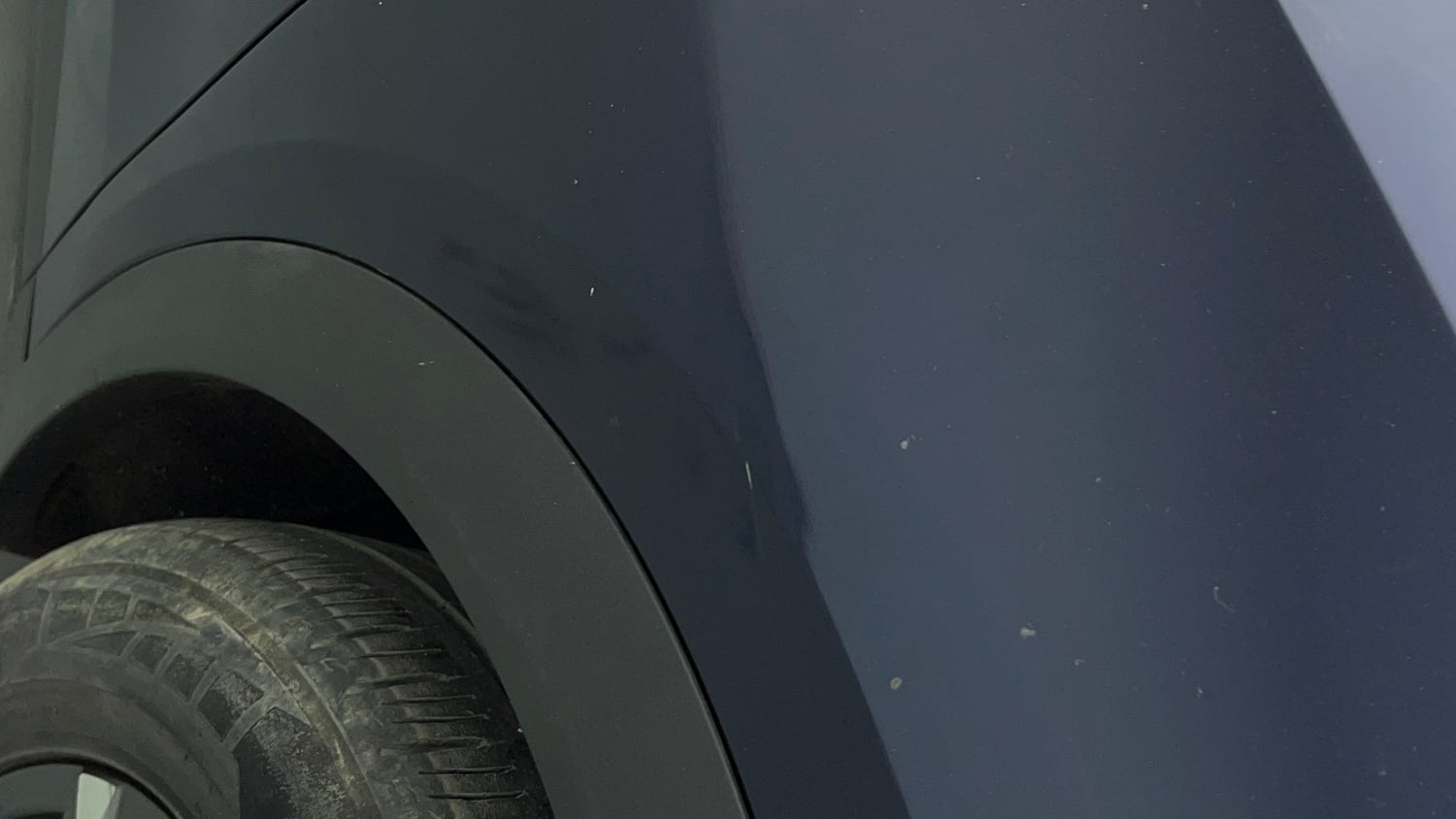 Used 2022 Mahindra XUV700 AX 7 Petrol AT Luxury Pack 7 STR Petrol Automatic dents MINOR DENT