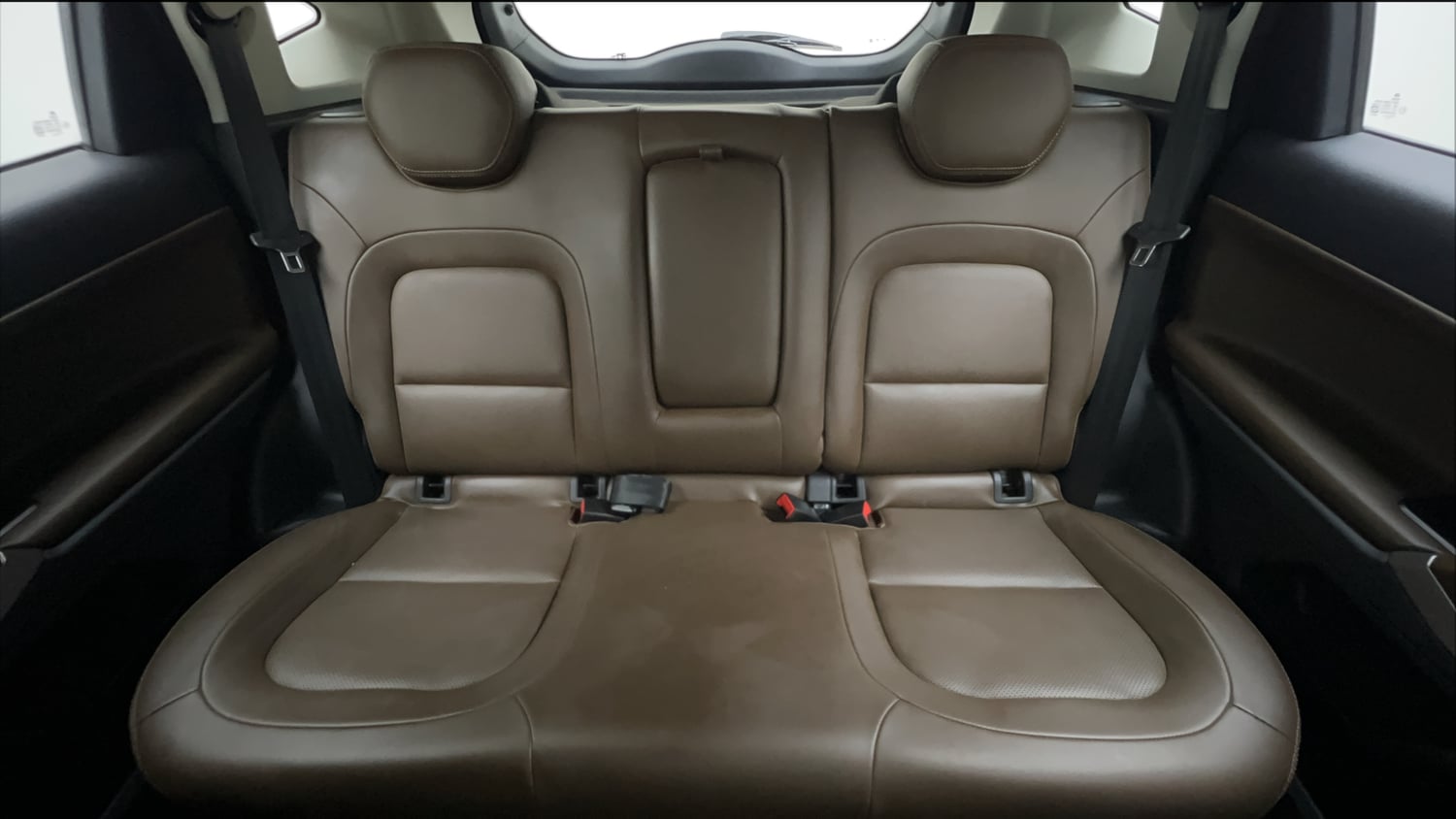 Used 2023 Tata Harrier XZA Plus Diesel Automatic interior REAR SEAT CONDITION VIEW