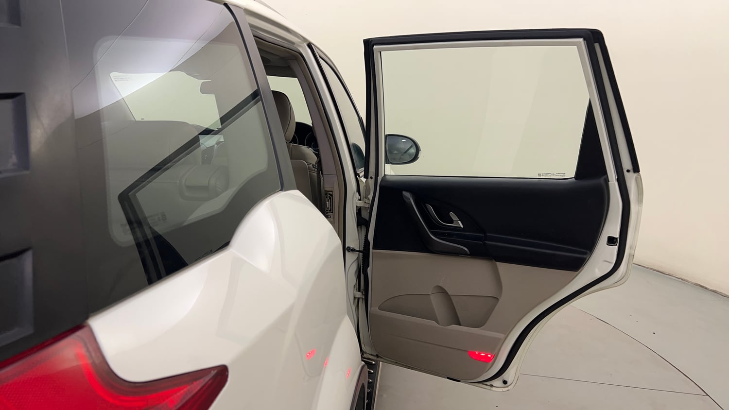 Used 2016 Mahindra XUV500 W10 AT Diesel Automatic interior RIGHT REAR DOOR OPEN VIEW