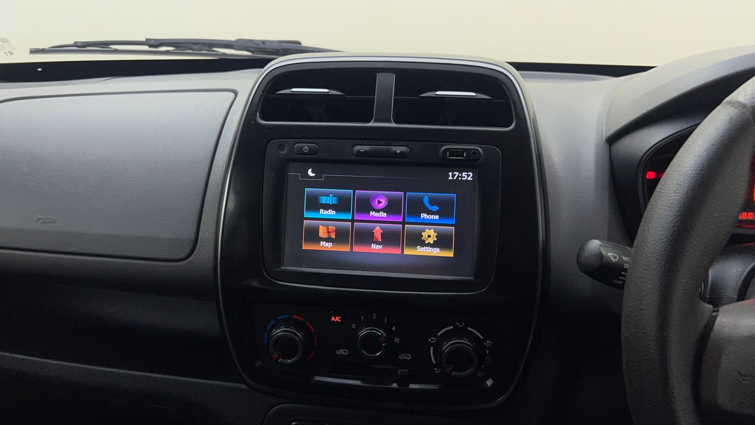 Used 2018 Renault Kwid 1.0 RXT Petrol Manual top_features Integrated (in-dash) music system
