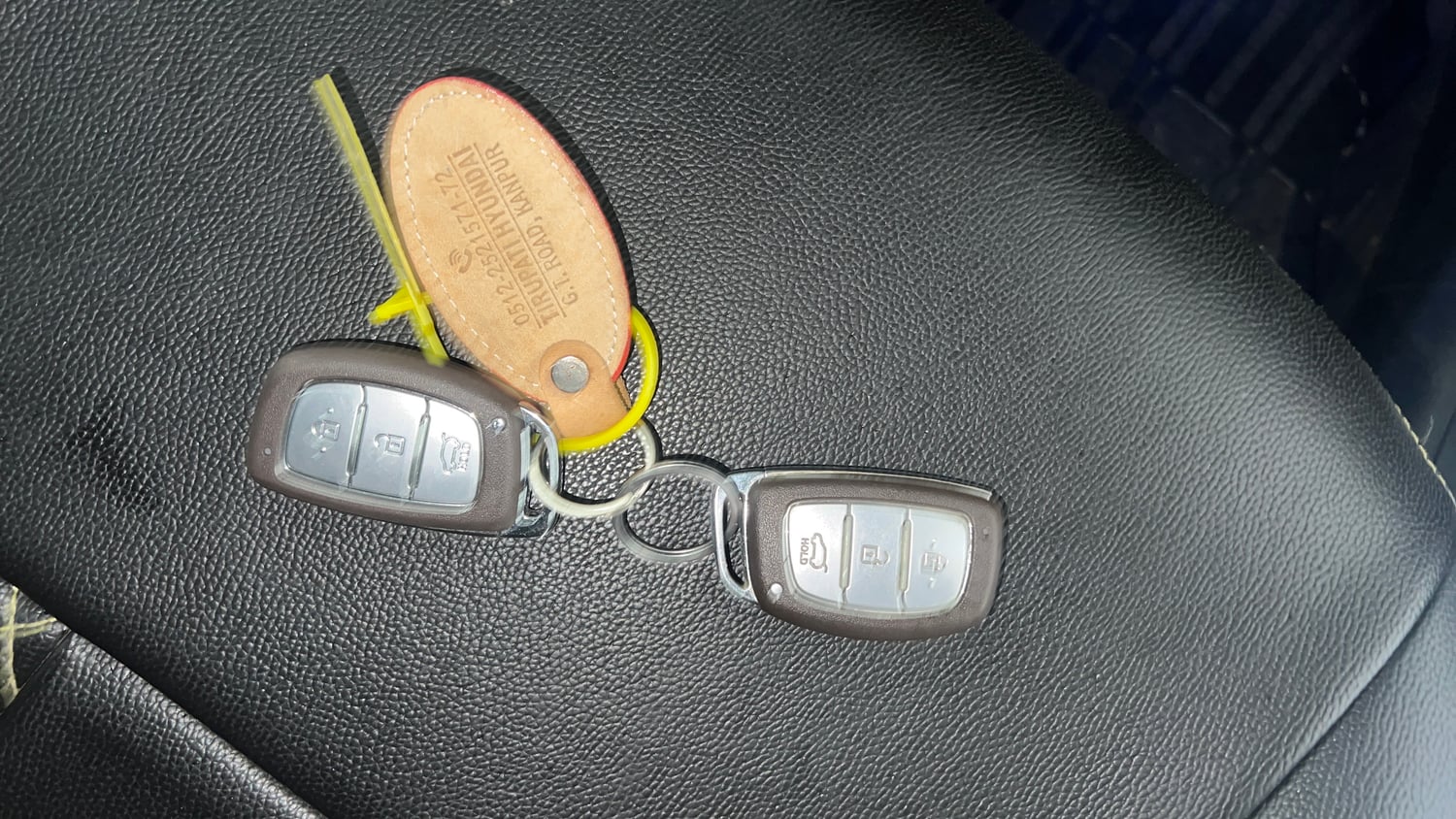 Used 2022 Hyundai i20 Asta 1.2 MT Petrol Manual extra CAR KEY VIEW