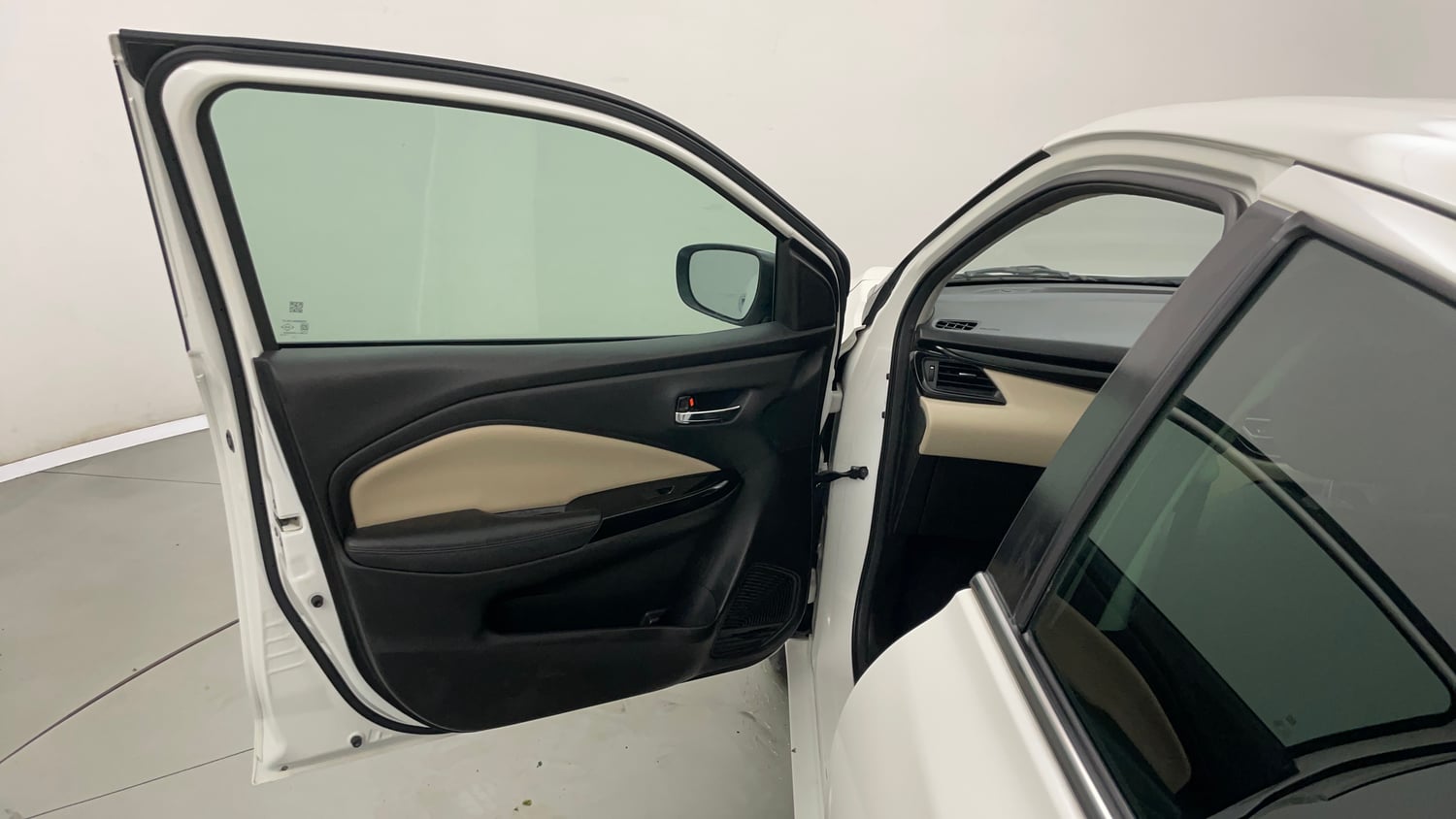 Used 2023 Toyota Glanza V Petrol Manual interior LEFT FRONT DOOR OPEN VIEW
