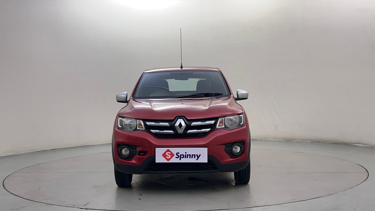 Used 2018 Renault Kwid 1.0 RXT Petrol Manual exterior FRONT VIEW