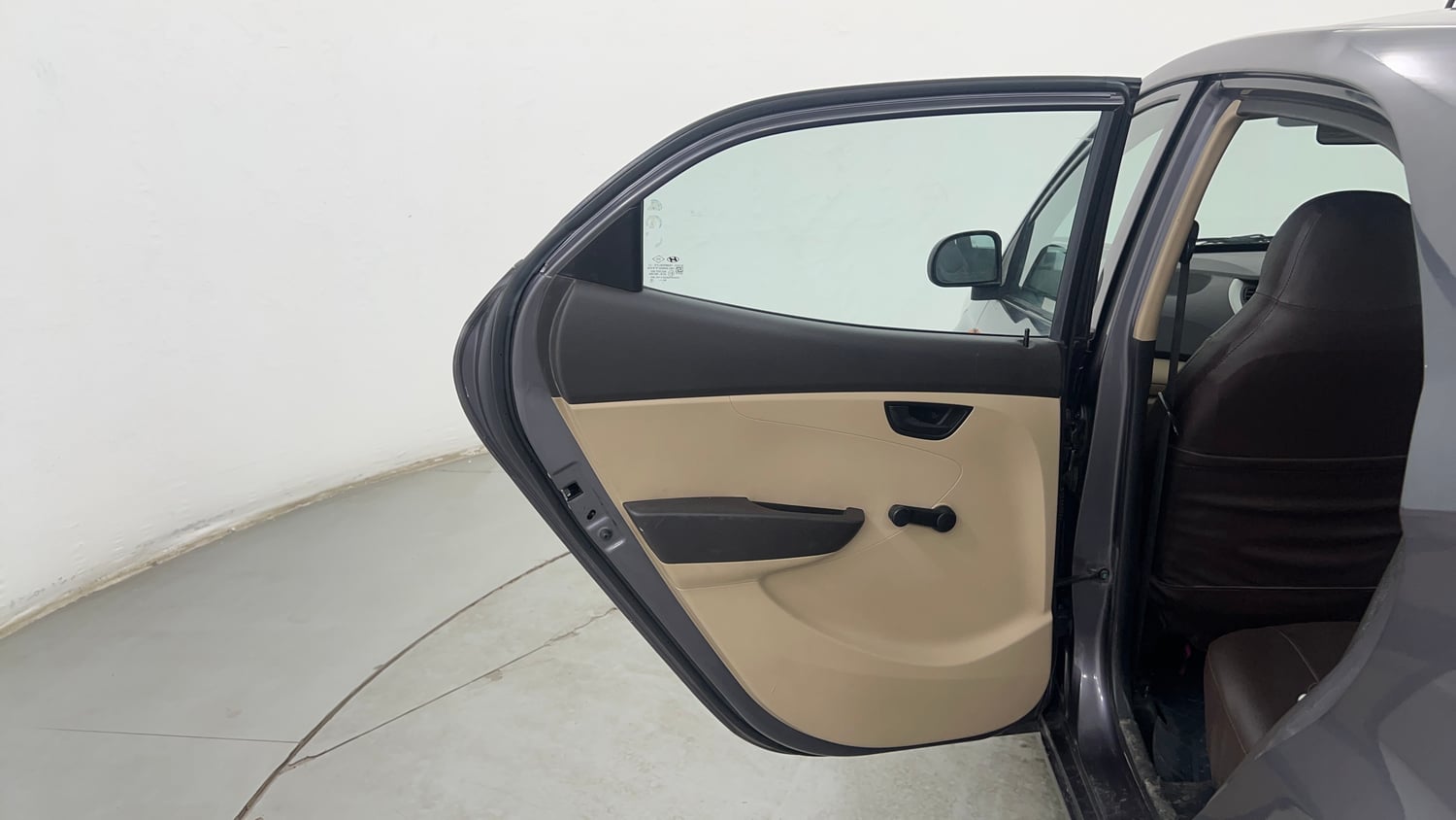 Used 2016 Hyundai Eon Magna + Petrol Manual interior LEFT REAR DOOR OPEN VIEW
