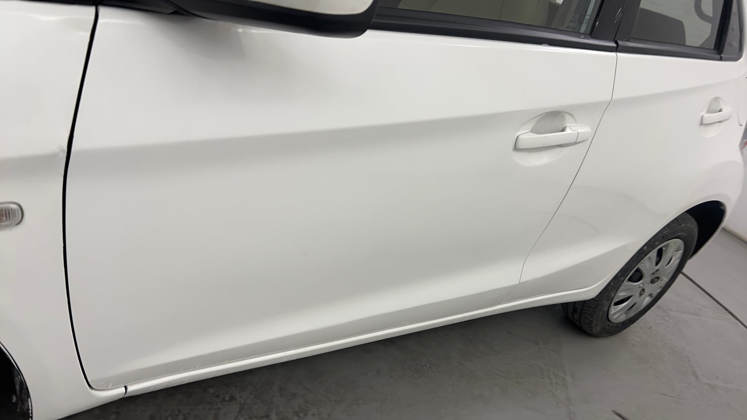 Used 2013 Honda Brio S MT Petrol Manual dents MINOR DENT