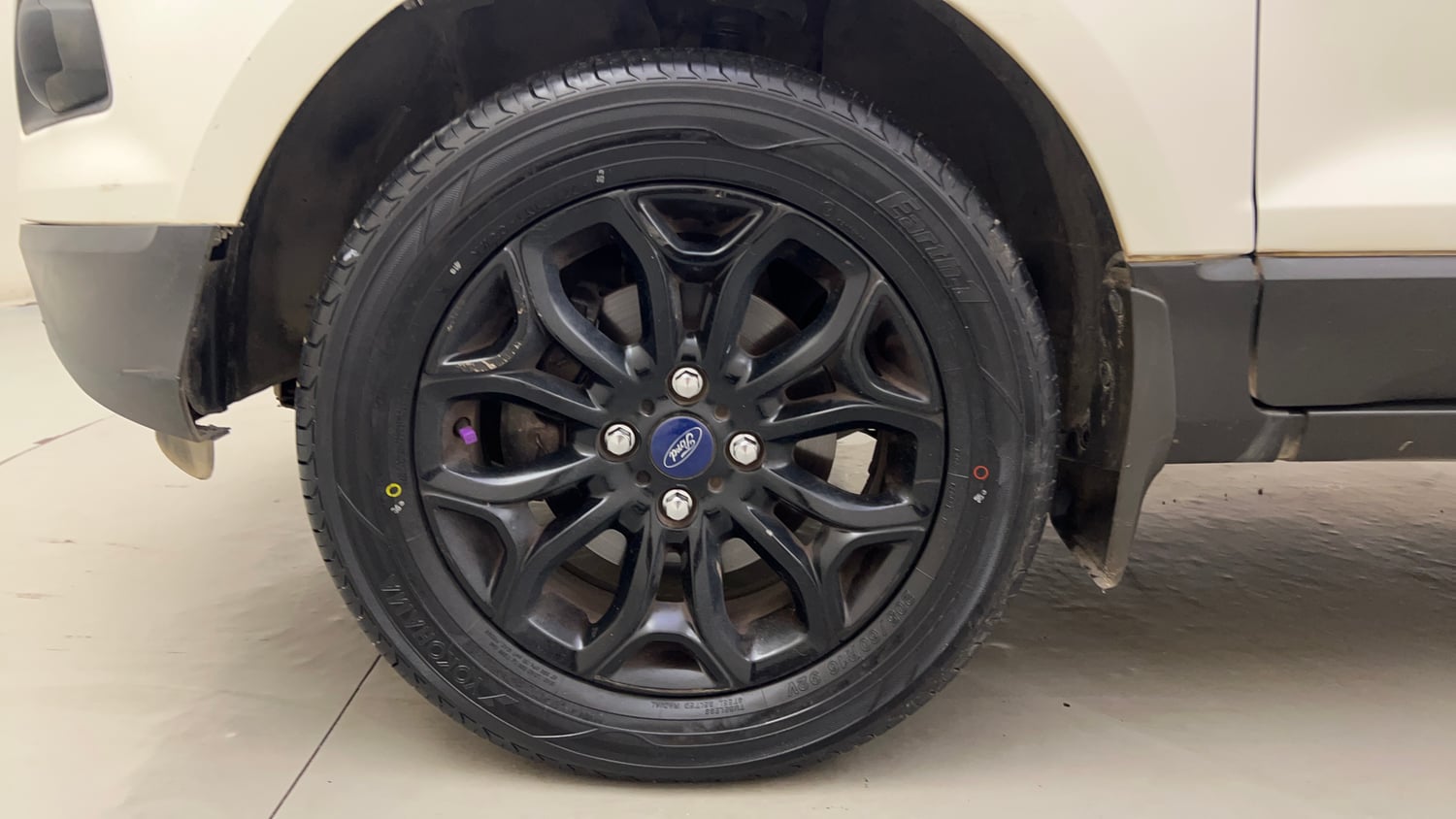 Used 2016 Ford EcoSport Titanium 1.5L TDCi Diesel Manual tyres LEFT FRONT TYRE RIM VIEW