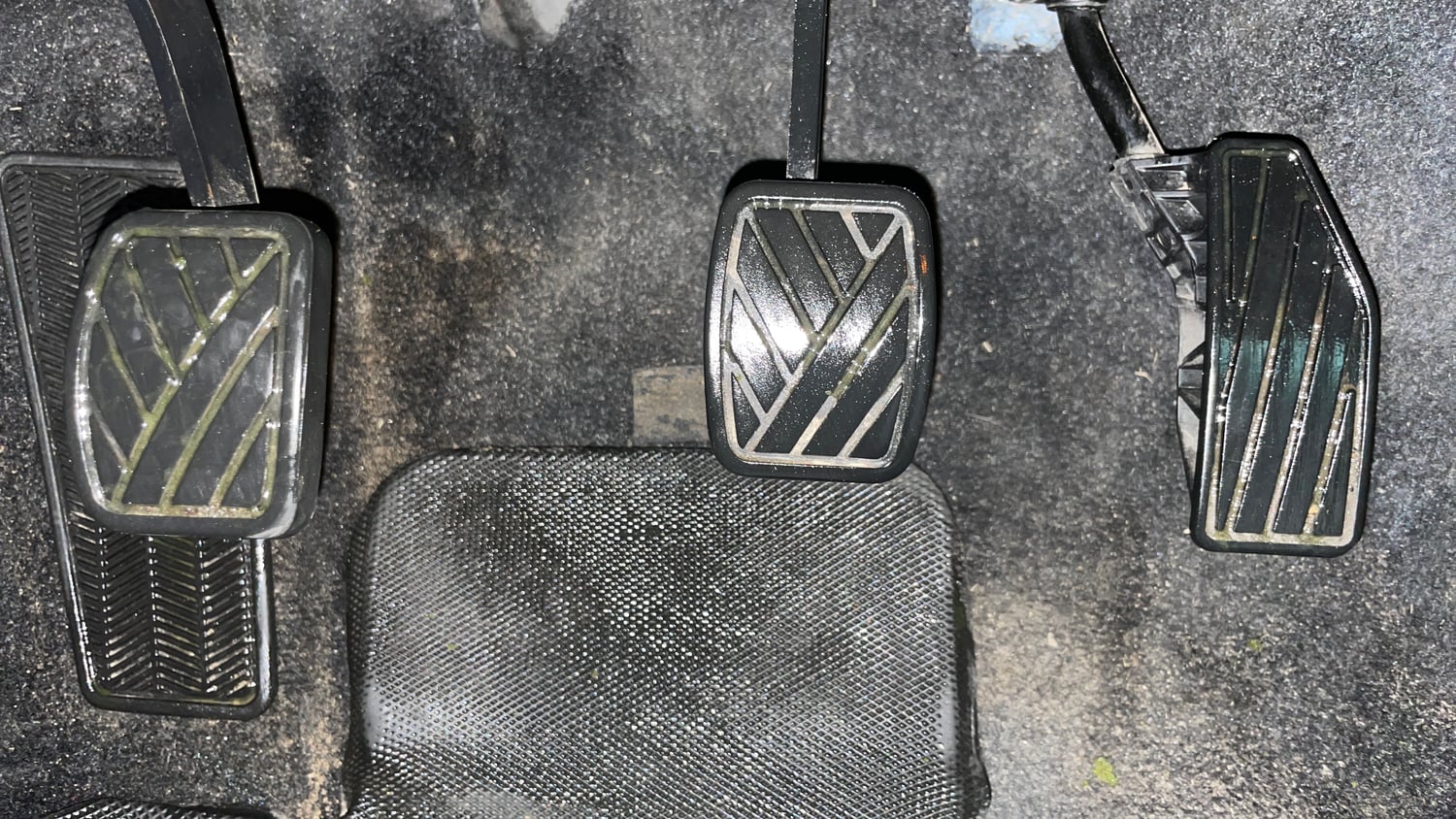 Used 2023 Toyota Glanza V Petrol Manual interior PEDALS VIEW