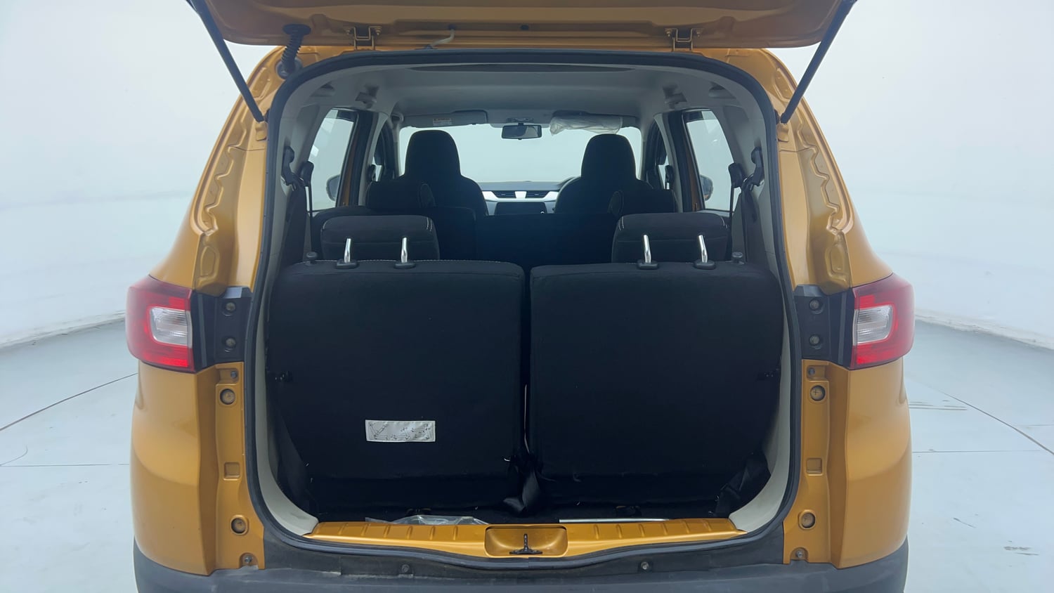 Used 2022 Renault Triber RXZ Petrol Manual interior DICKY INSIDE VIEW