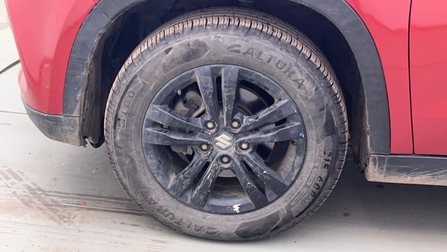 Used 2019 maruti-suzuki Vitara Brezza ZDi Plus AGS Diesel Automatic tyres LEFT FRONT TYRE RIM VIEW