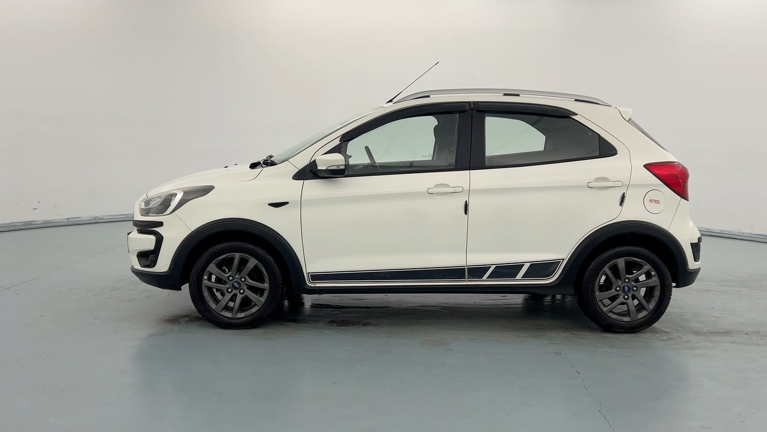 Used 2020 Ford Freestyle Titanium Plus 1.2 Ti-VCT Petrol Manual exterior LEFT SIDE VIEW
