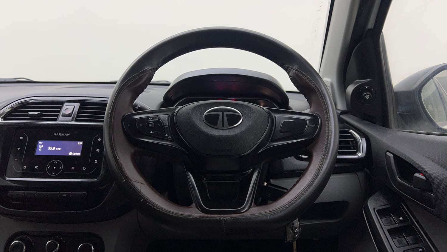 Used 2024 Tata Tiago XTA iCNG Cng Automatic interior STEERING VIEW