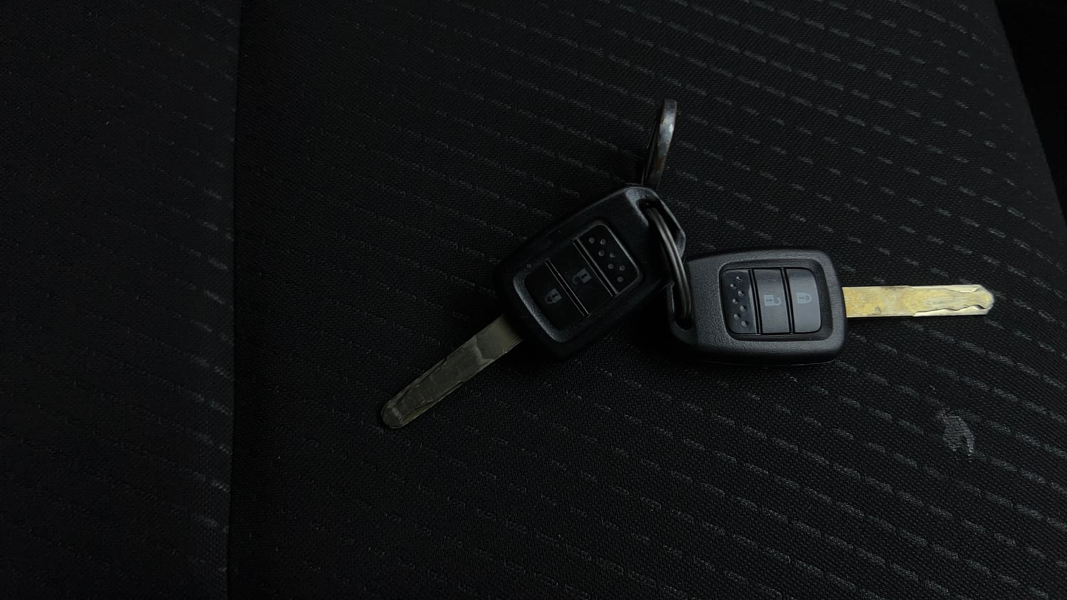 Used 2019 Honda WR-V VX MT Petrol Petrol Manual extra CAR KEY VIEW