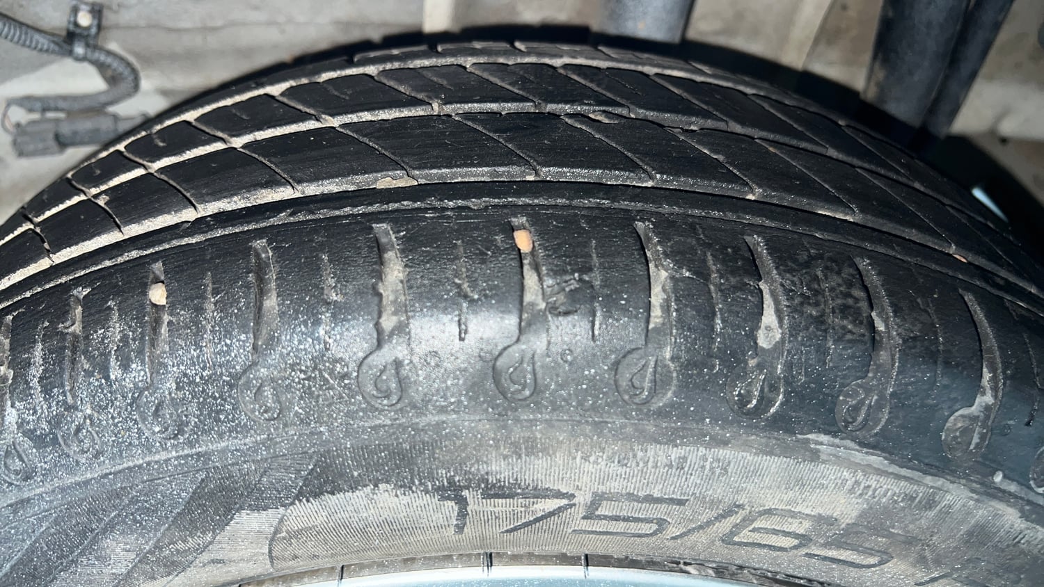 Used 2024 Tata Tiago XTA iCNG Cng Automatic tyres LEFT REAR TYRE TREAD VIEW