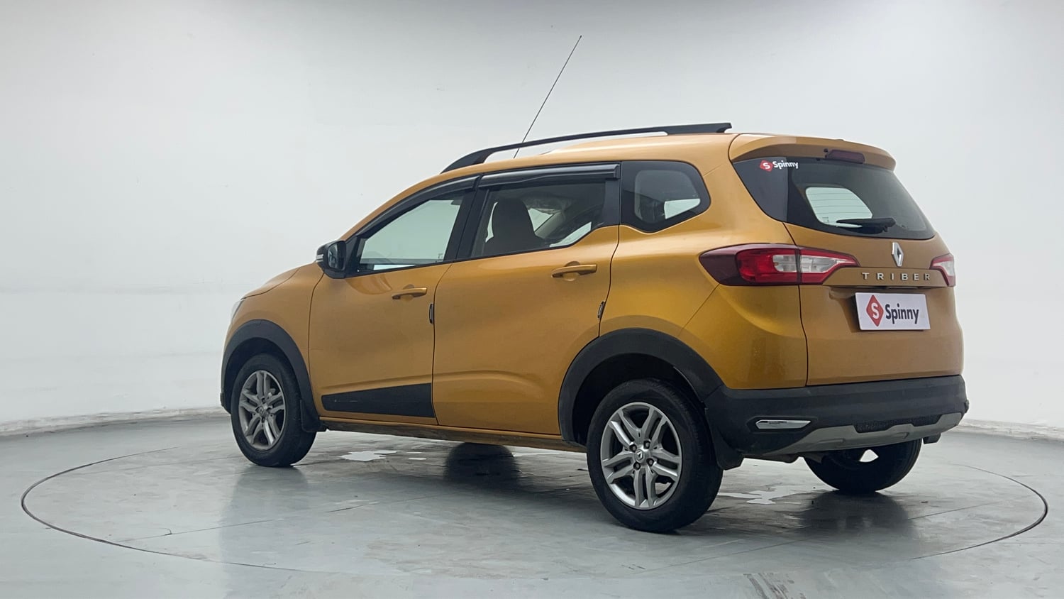 Used 2022 Renault Triber RXZ Petrol Manual exterior LEFT REAR CORNER VIEW