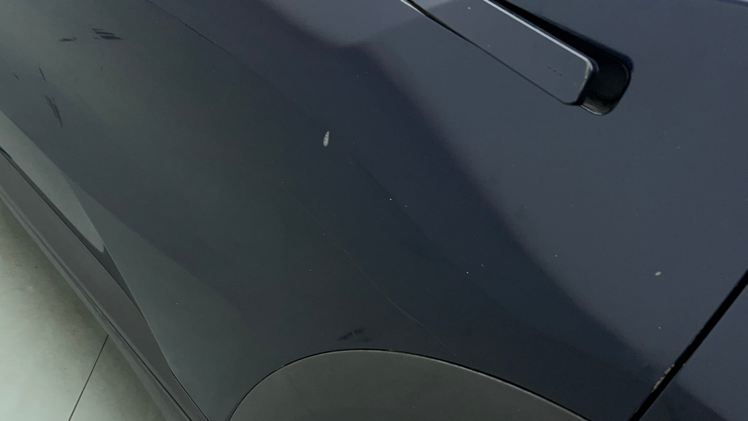 Used 2022 Mahindra XUV700 AX 7 Petrol AT Luxury Pack 7 STR Petrol Automatic dents MINOR DENT