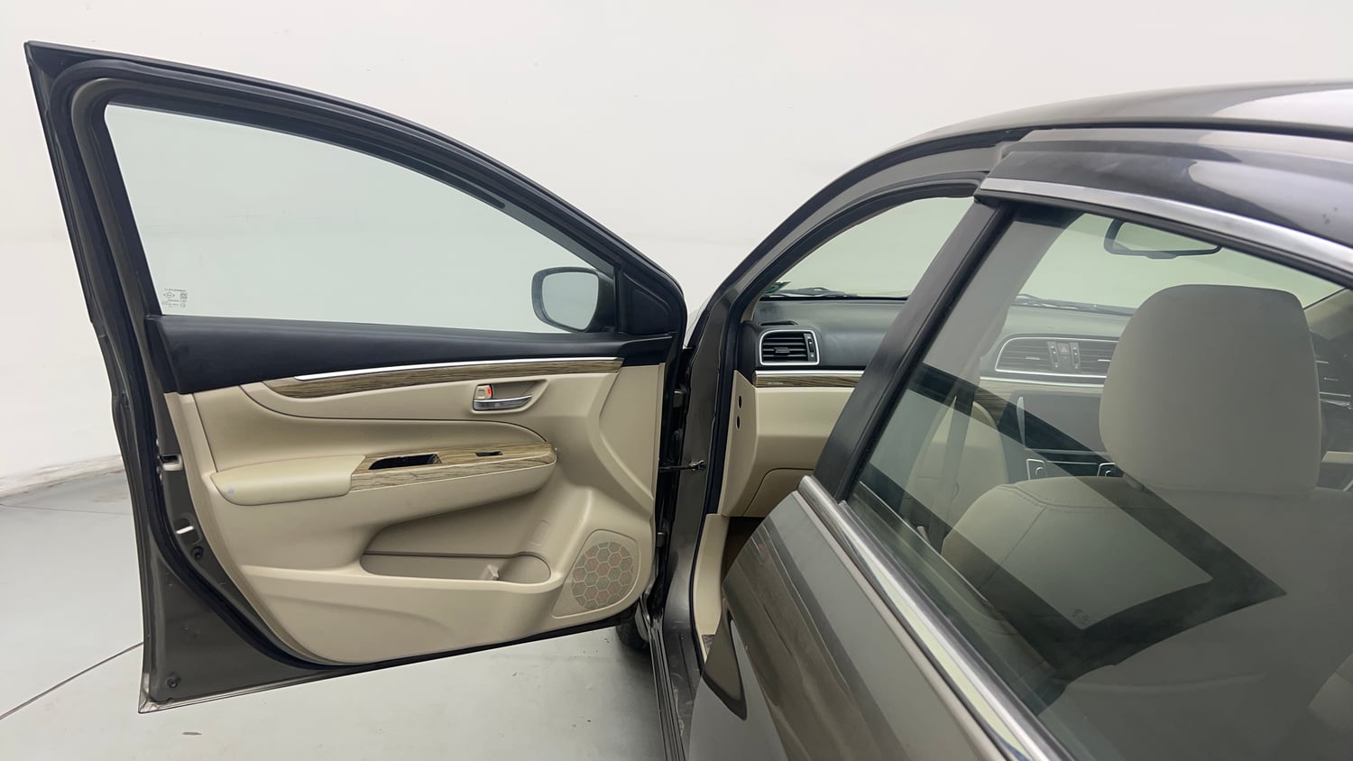 Used 2022 Maruti Suzuki Ciaz Alpha 1.5 Petrol Manual interior LEFT FRONT DOOR OPEN VIEW