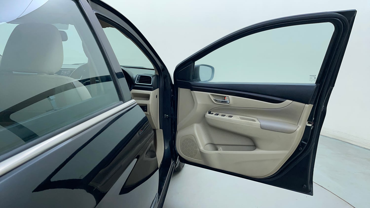 Used 2017 Maruti Suzuki Ciaz Zeta 1.4 AT Petrol Automatic interior RIGHT FRONT DOOR OPEN VIEW
