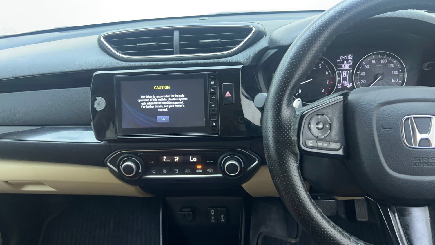 Used 2019 Honda Amaze 1.2 VX CVT Petrol Petrol Automatic top_features Touch screen infotainment system